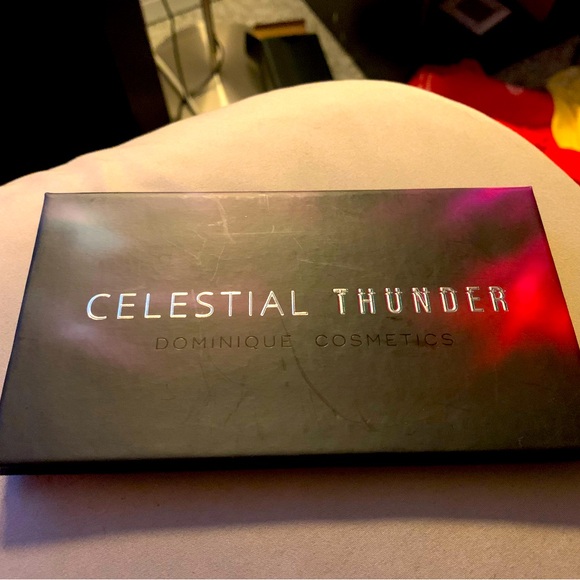 Dominique Cosmetics Celestial Thunder palette - Picture 2 of 3